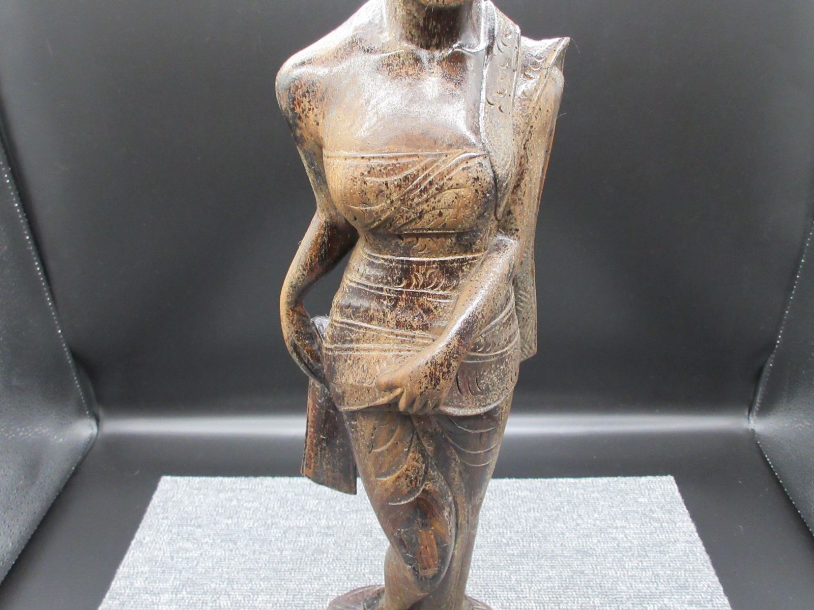 東南アジア 木彫り 彫刻 民族工芸 女性像 置物 バリ島 民芸品 (大) A