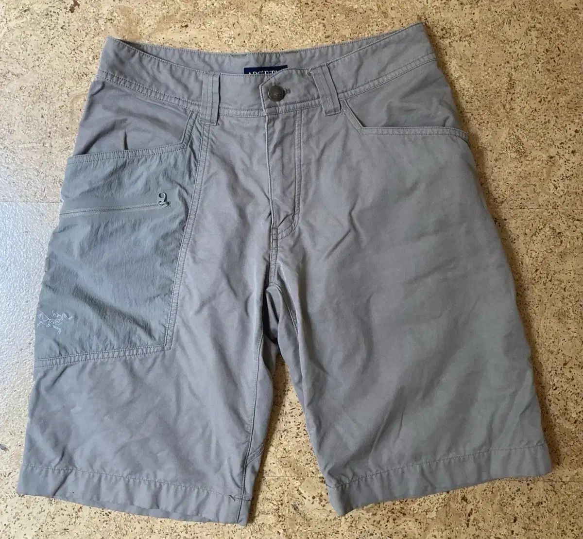  ARC TERYX アークテリクス Herren Cargo Shorts ショートパンツ ハーフパンツ パンツ