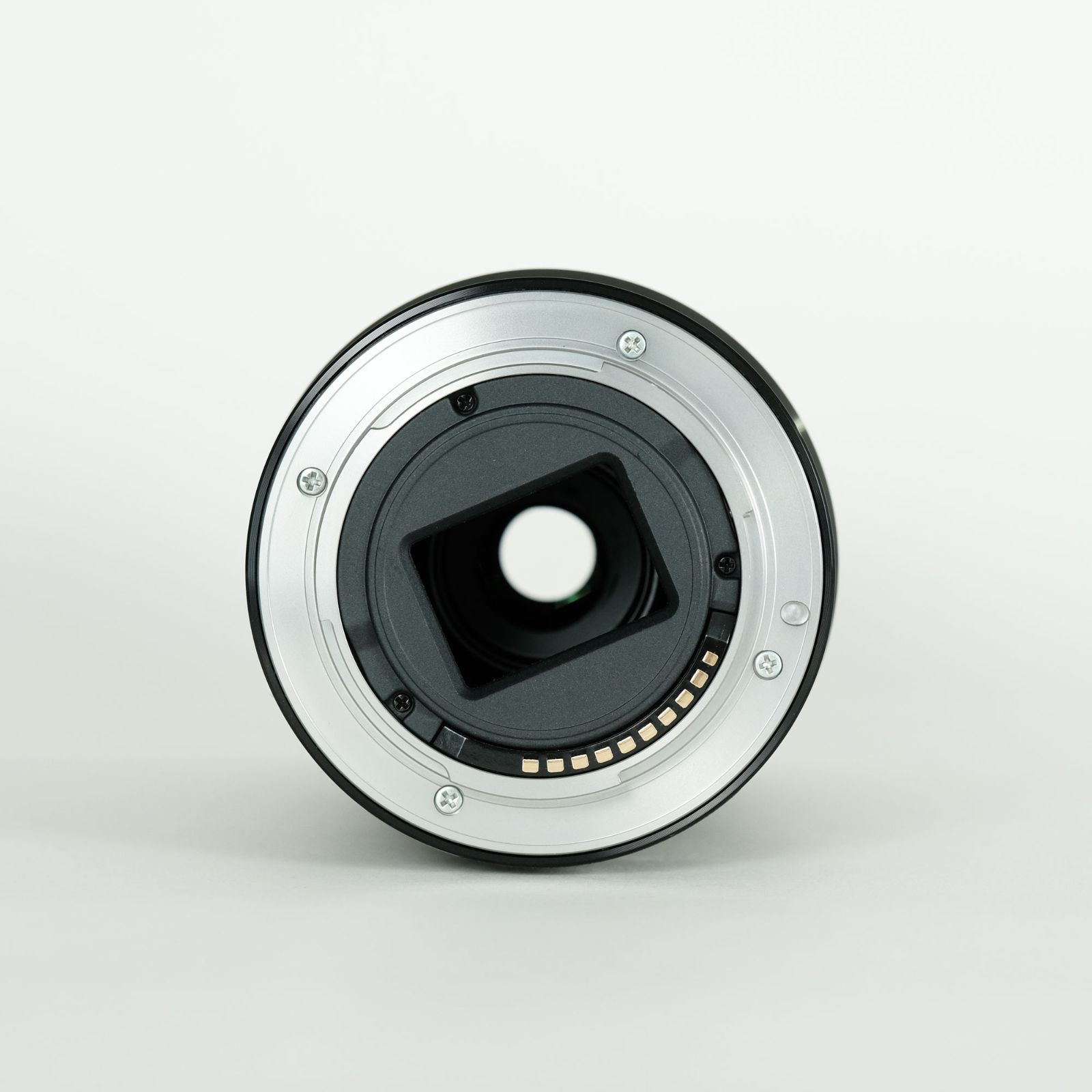 75-300mm F4.5-5.6
