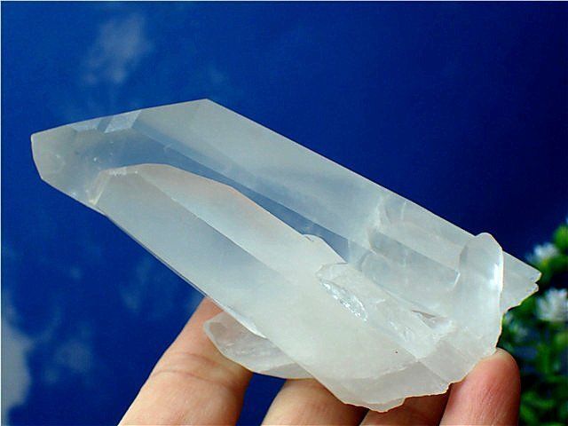 ヒマラヤ水晶六角柱 パワーストーン 鑑賞石 天然石 自然石 原石