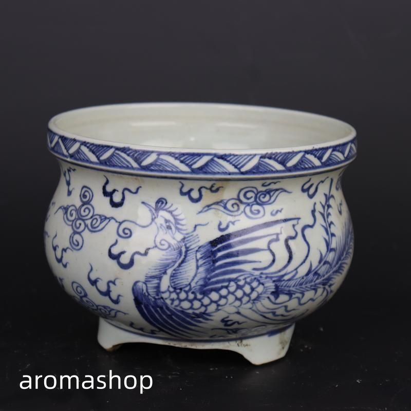 青花双鳳紋三足香炉 焼香炉 奉納香炉景徳鎮 陶磁器 現代工芸品 置物 青花双鳳紋三足香炉 焼香炉 奉納香炉景徳鎮 陶磁器 現代工芸品
