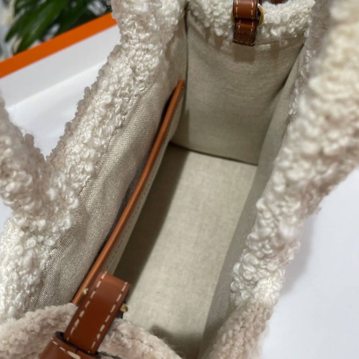 極美品】CELINE セリーヌ スモール カバ タイス トリオンフ キャンバス 