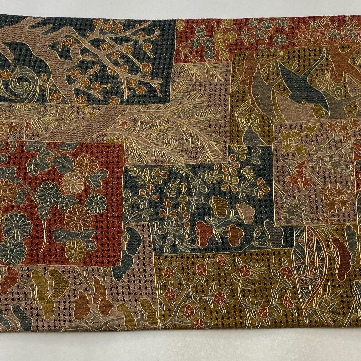 袋帯 逸品 菊 鳥 汕頭刺繍 金糸 灰茶 全通 正絹 【中古】 - メルカリ