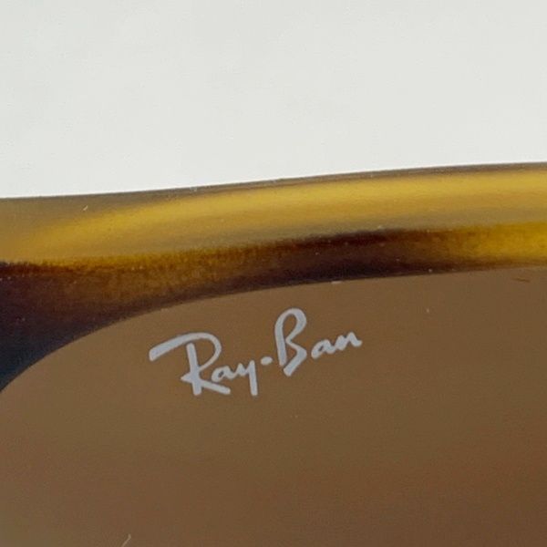 Ray-Ban