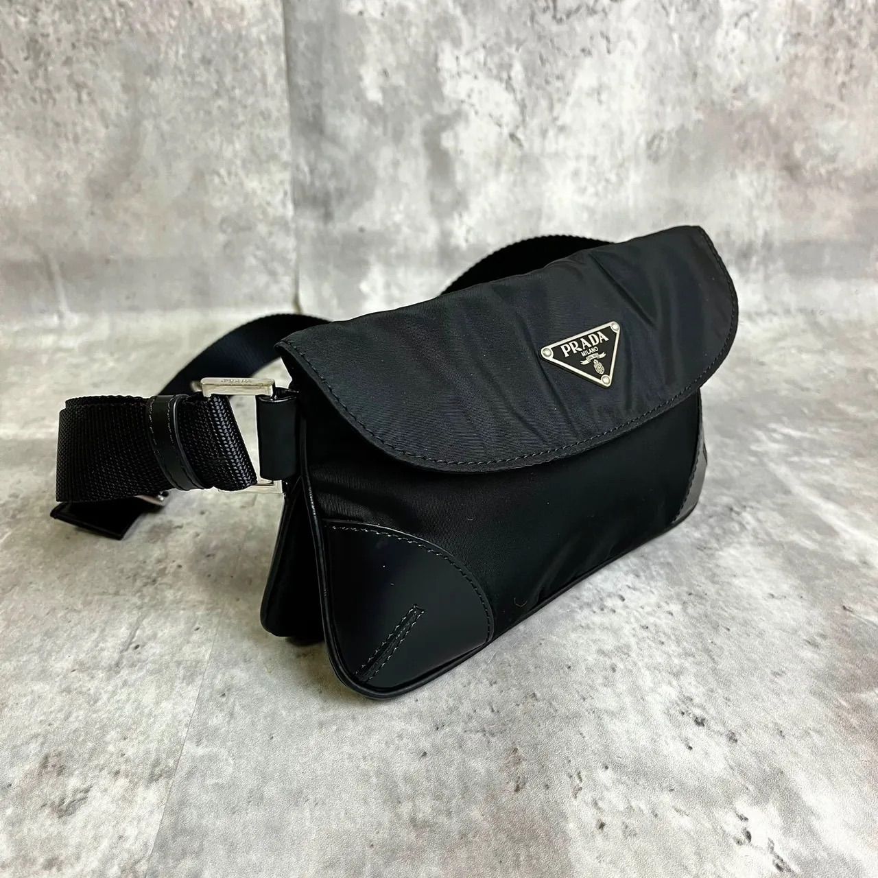 ✨極美品✨ PRADA プラダ ショルダーバッグ トートバッグ 三角ロゴ  