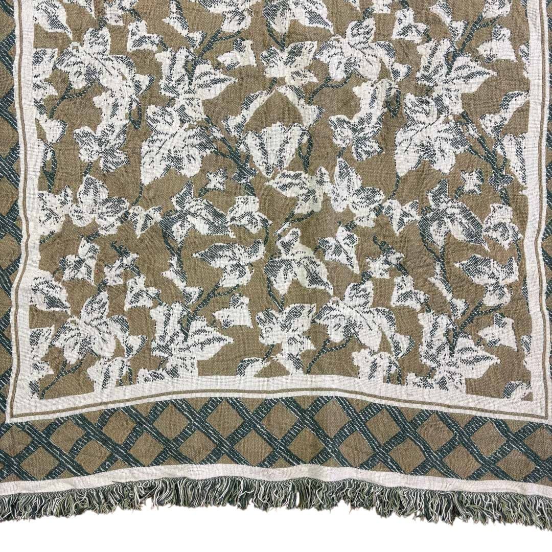 VINTAGE - vintageラグ カーペット ペイズリー柄 植物 ツタ 929 vintageラグ カーペット ツタ チェック 総柄 1887 - メルカリ