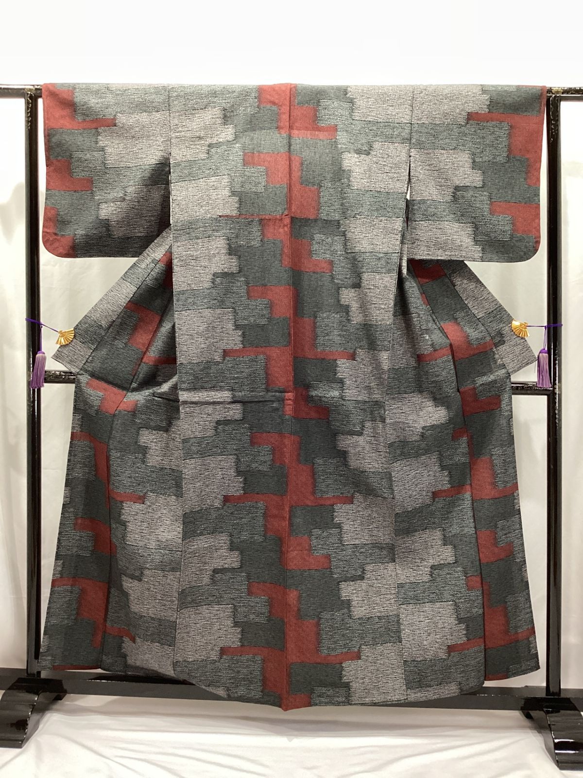 小紋/美品/正絹/グレー×ワイン/単衣/バチ衿/仕立上がり/適応身長145