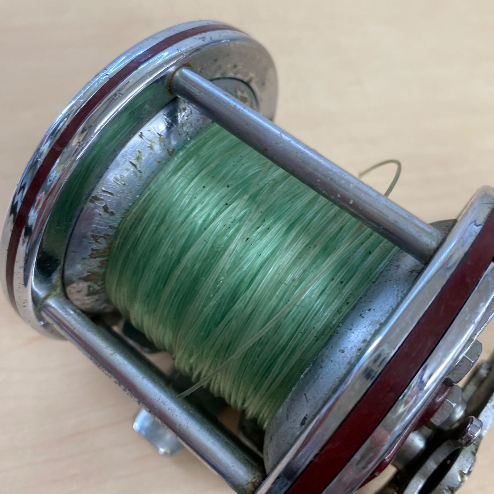 PENN SENATOR 112H2 フィッシングリール　石鯛 Penn 112H2 - 4/0 Special Senator Star Drag Reel - Red