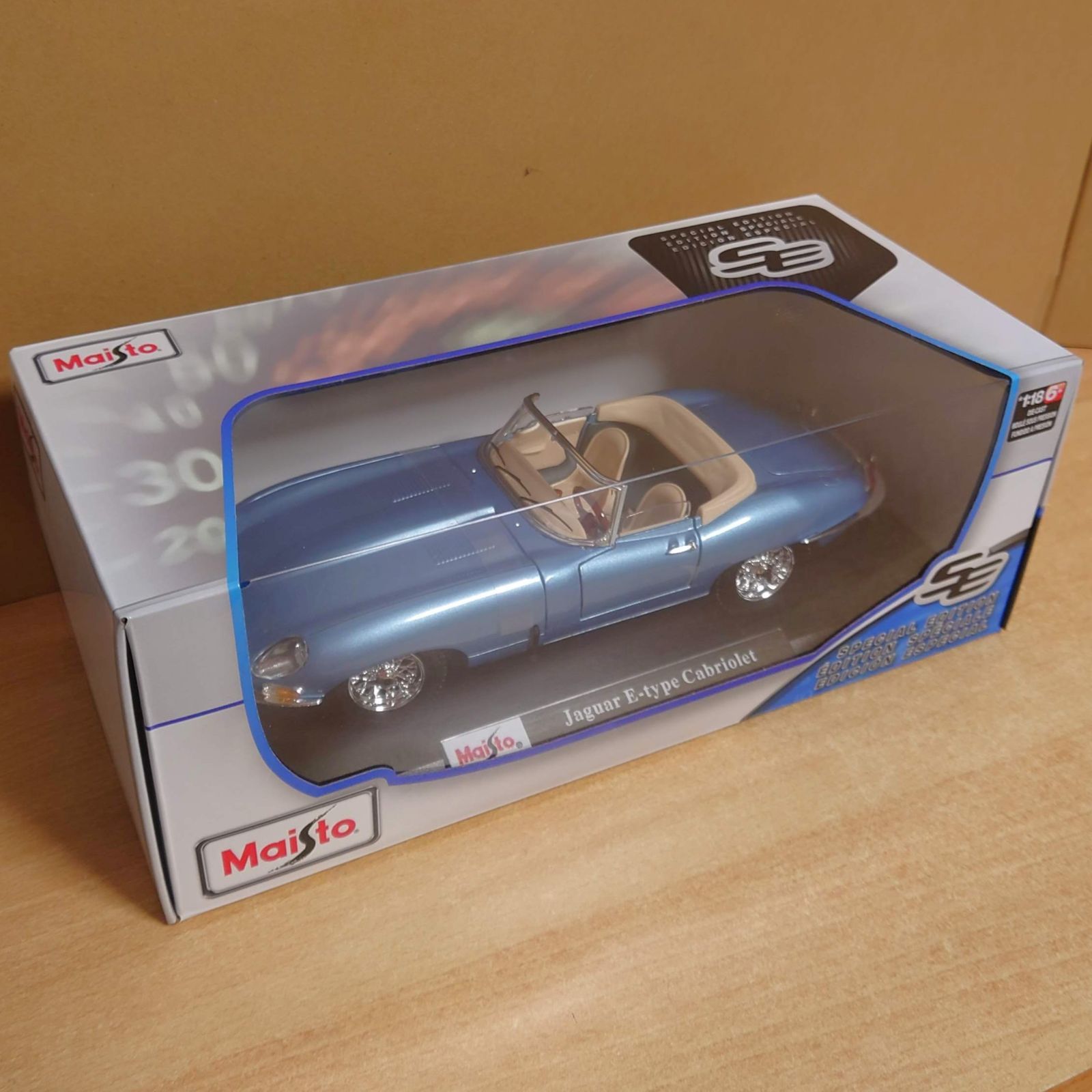 マイスト　ジャガーEタイプ　カブリオレ Amazon.co.jp: マイスト1/18 ジャガー Eタイプ カブリオレJaguar