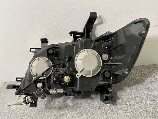 セレナ ハイウェイスター/S/G/RS/RX C25/NC25/CC25/CNC25 純正 後期 右