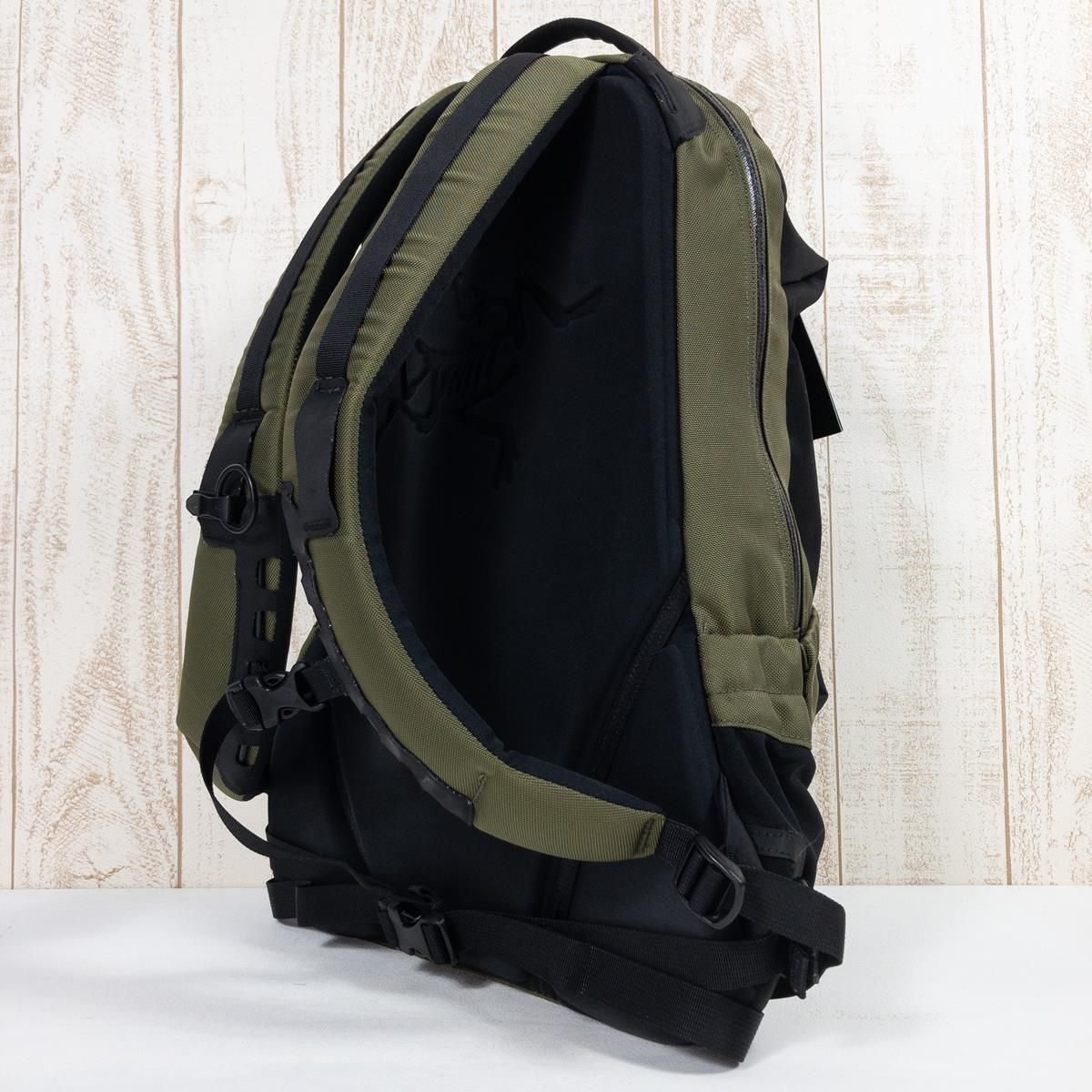 OneSize グリーン系】 Arcteryx ( アークテリクス ) アロー 16 Arro 