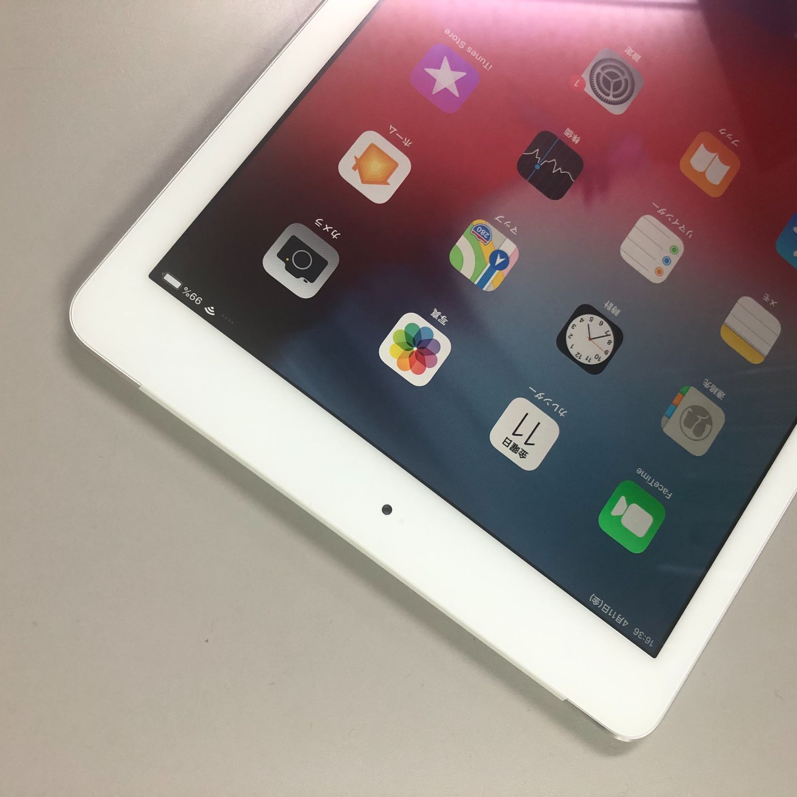 中古 au iPad Air Wi-Fi+Cellular 32GB シルバー MD795JA/A 判定〇 17712 中古 iPad Air Wi-Fi+Cellular 16GB シルバー A1475