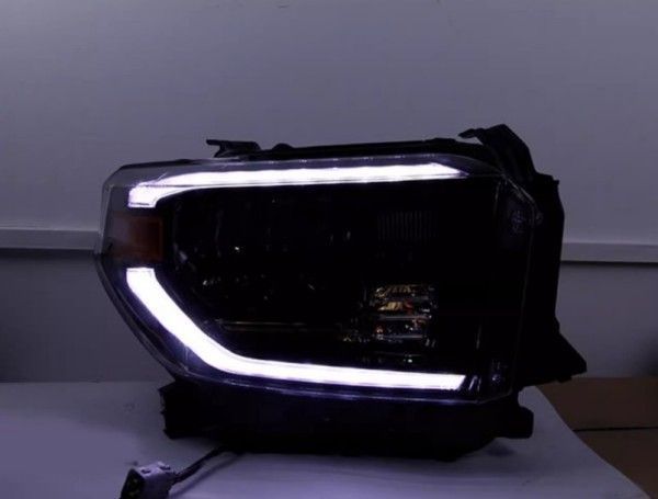 タンドラ ヘッドライトユニット