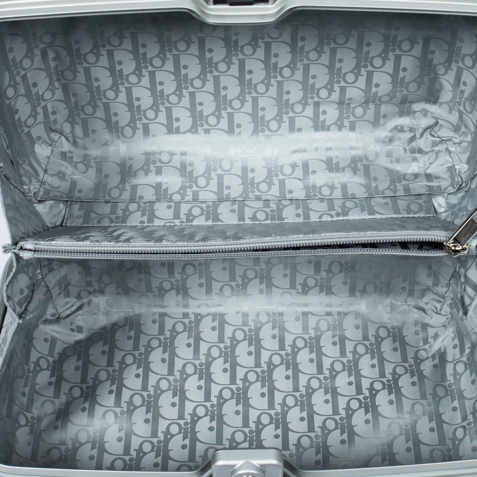 DIOR ディオールレア 限定版 ディオール x リモワ オンライン キャリー