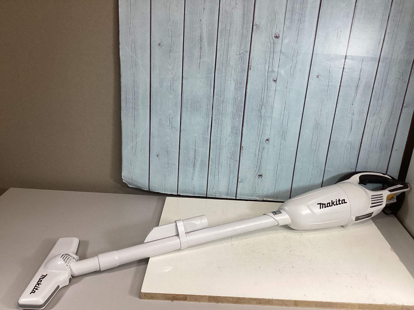 ○マキタ(makita) コードレスクリーナー CL180FDZW 【公式通販】 ○マキタ(makita) コードレスクリーナー CL180FDZW 【公式通販】