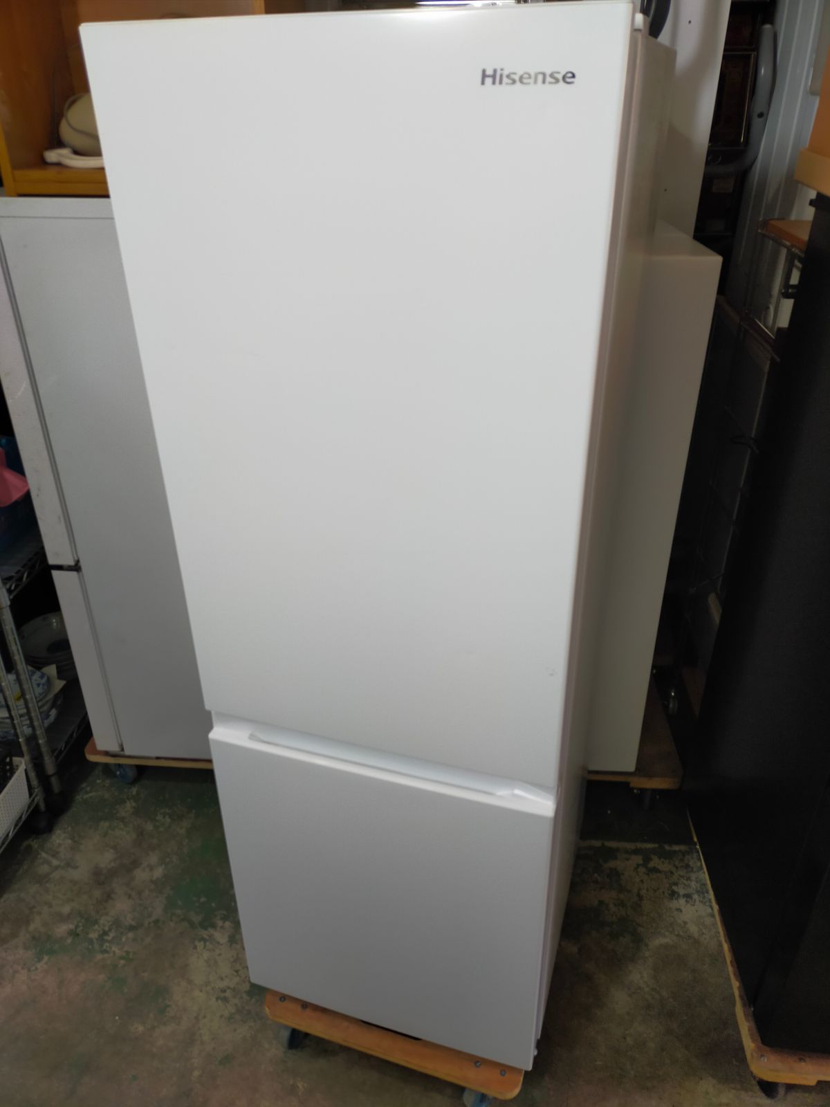 Hisense 冷蔵庫 HR-D1701W 175L 2022年製 C146 【公式通販】