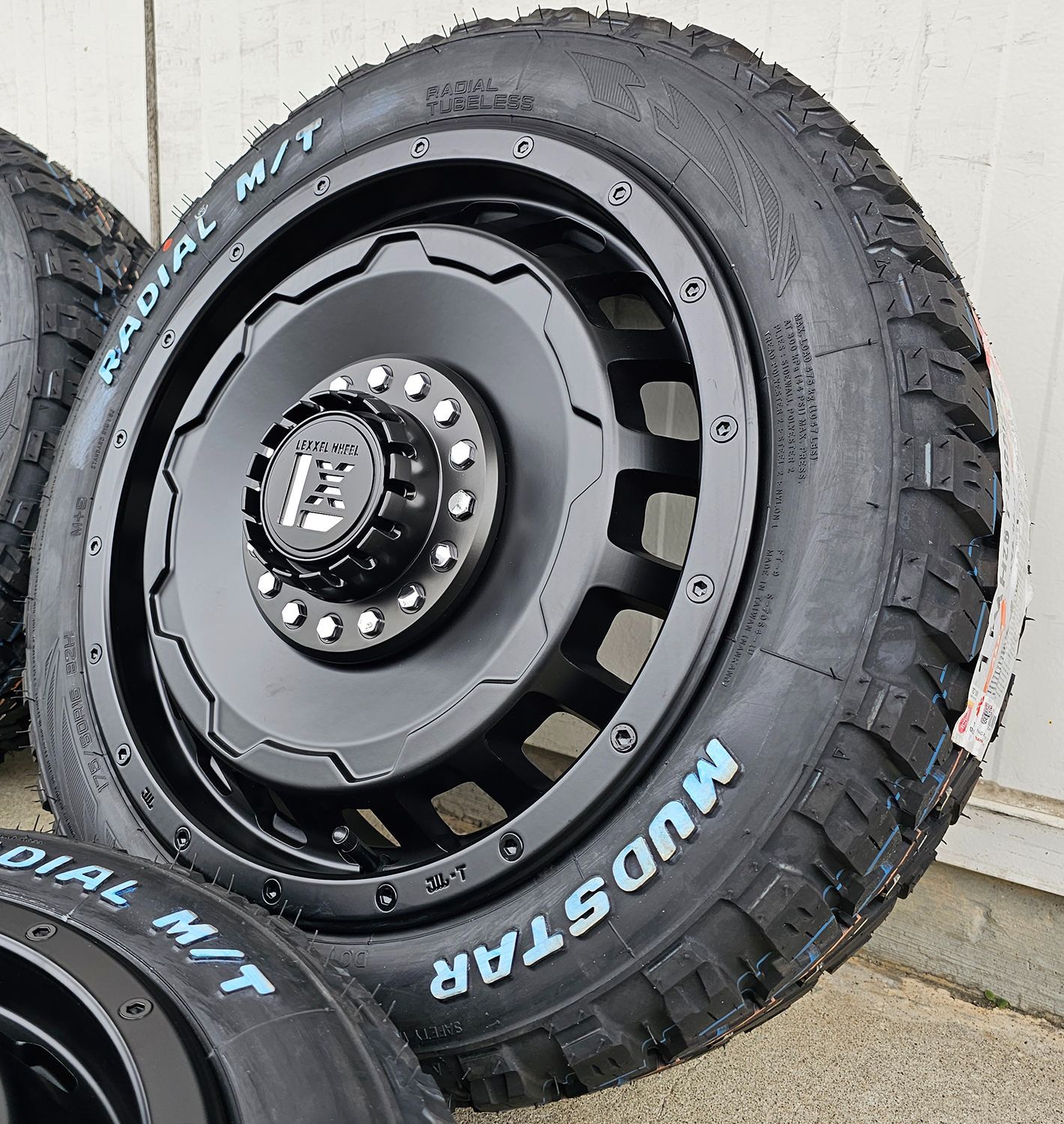 純正タイヤサイズ】クロスビー レクセル スワッガー オフロード系 MUDSTAR MT 175/60R16 タイヤホイール 16インチ ホワイトレター  - メルカリ