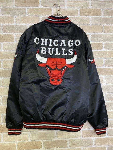 NBA シカゴブルズ スタジャン 2XL 黒　JH Design 値下げ⭕️ NBA シカゴブルズ スタジャン 2XL 黒 JH Design 値下げ