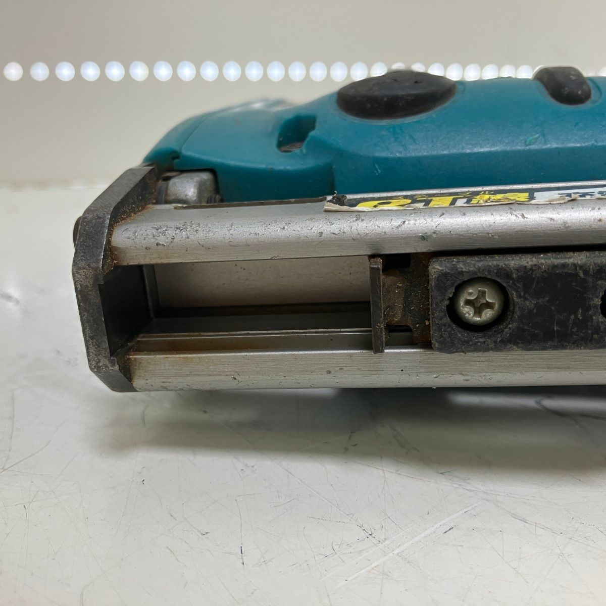 ЗЗMAKITA マキタ 14.4v 10mm 電動タッカ バッテリーx1付 ST110D 