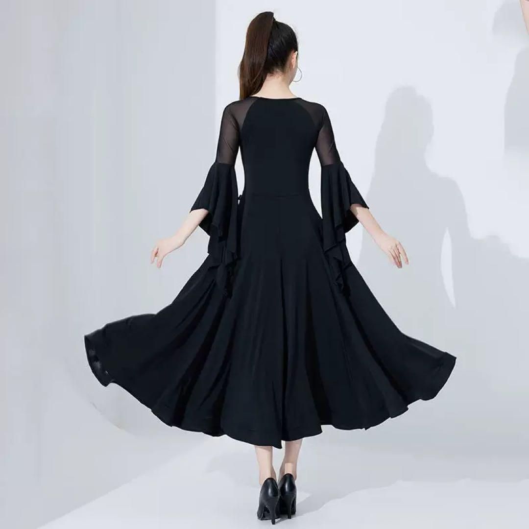 シンプルなワンピースタイプ練習着 ノービス級競技会などにもオススメ