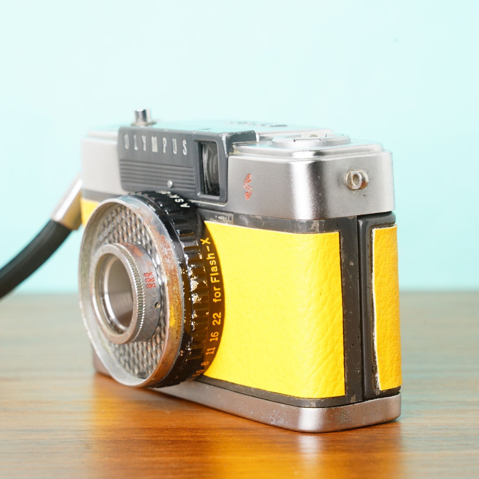 オリンパス PEN EES イエロー ハーフサイズ フィルムカメラ