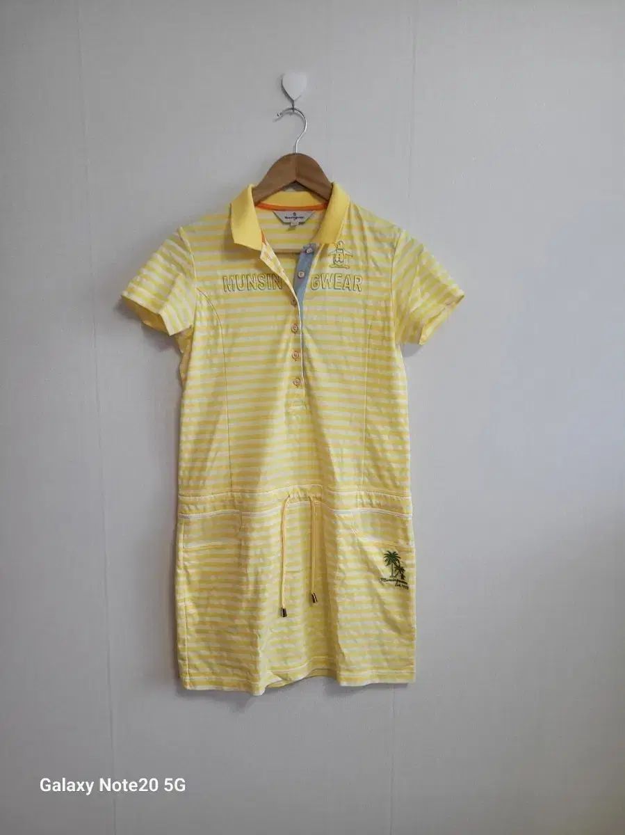 【人気】 【美品】 マンシングウェア マンシングウェア シャツワンピース M ♪ MUNSINGWEAR(マンシングウェア) ワンピース - メルカリ