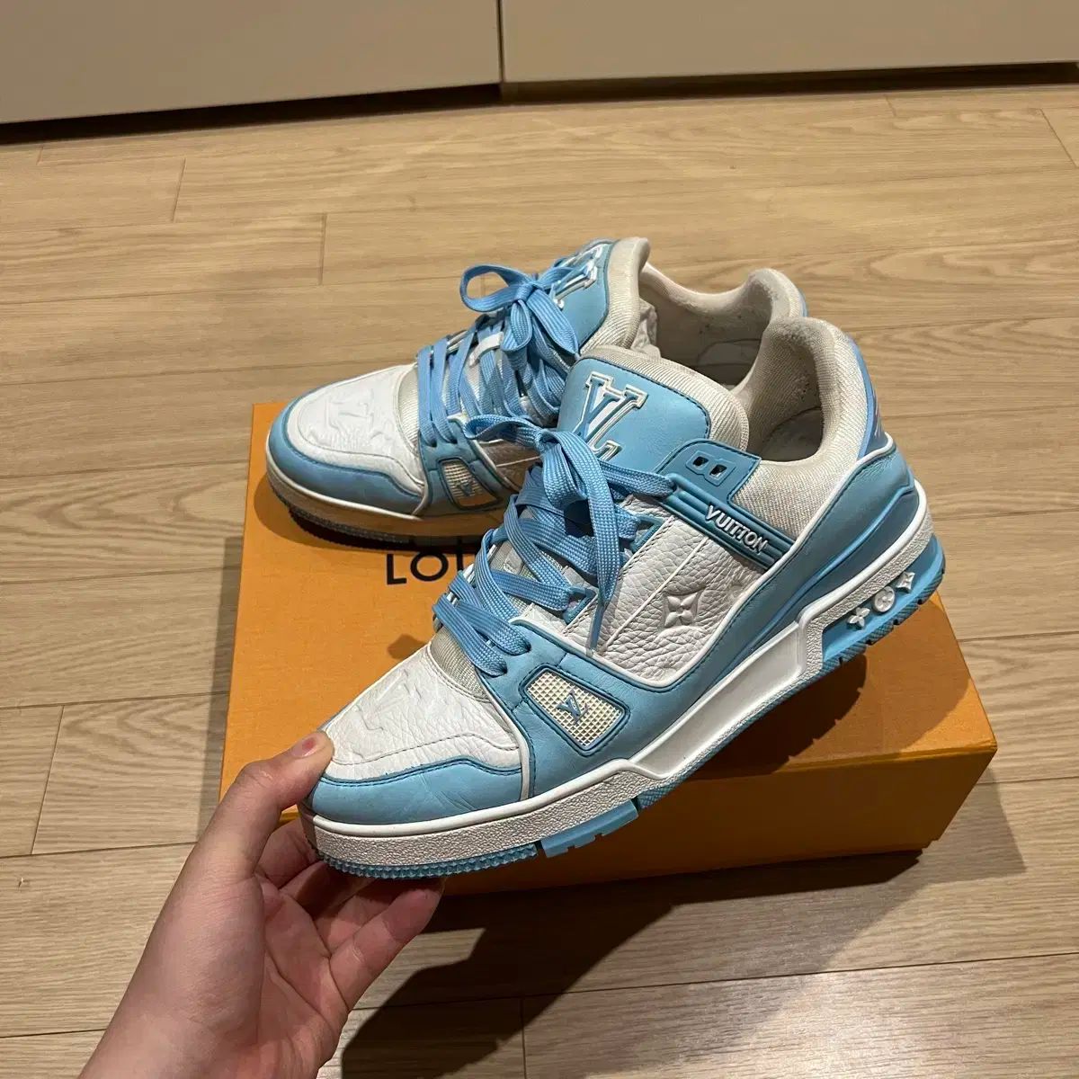 Louis Vuitton(ルイヴィトン) LV トレーナー ブルー ルイヴィトン LV