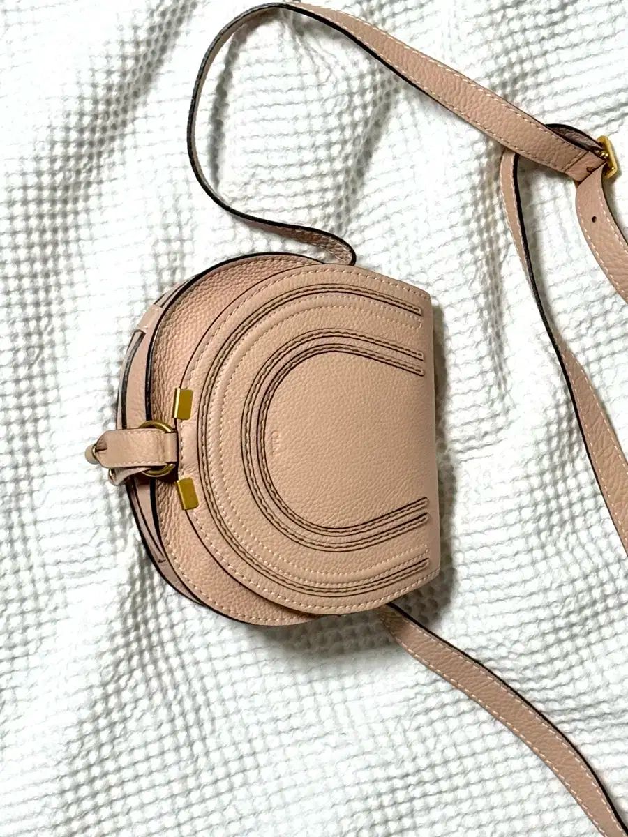 Chloe クロエ メルシー スモール サドルバッグ クロスバッグ