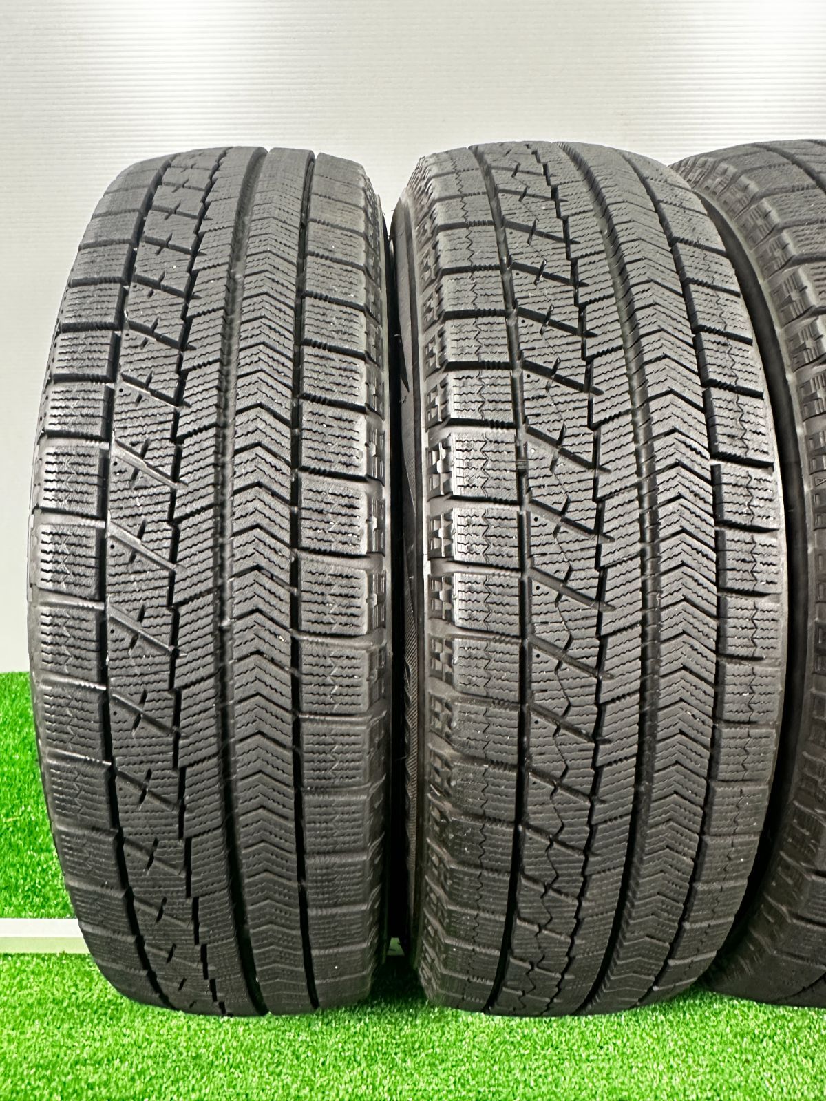 送料無料☆155/65R14 ブリヂストン VRX 2020年製 4本 冬タイヤ