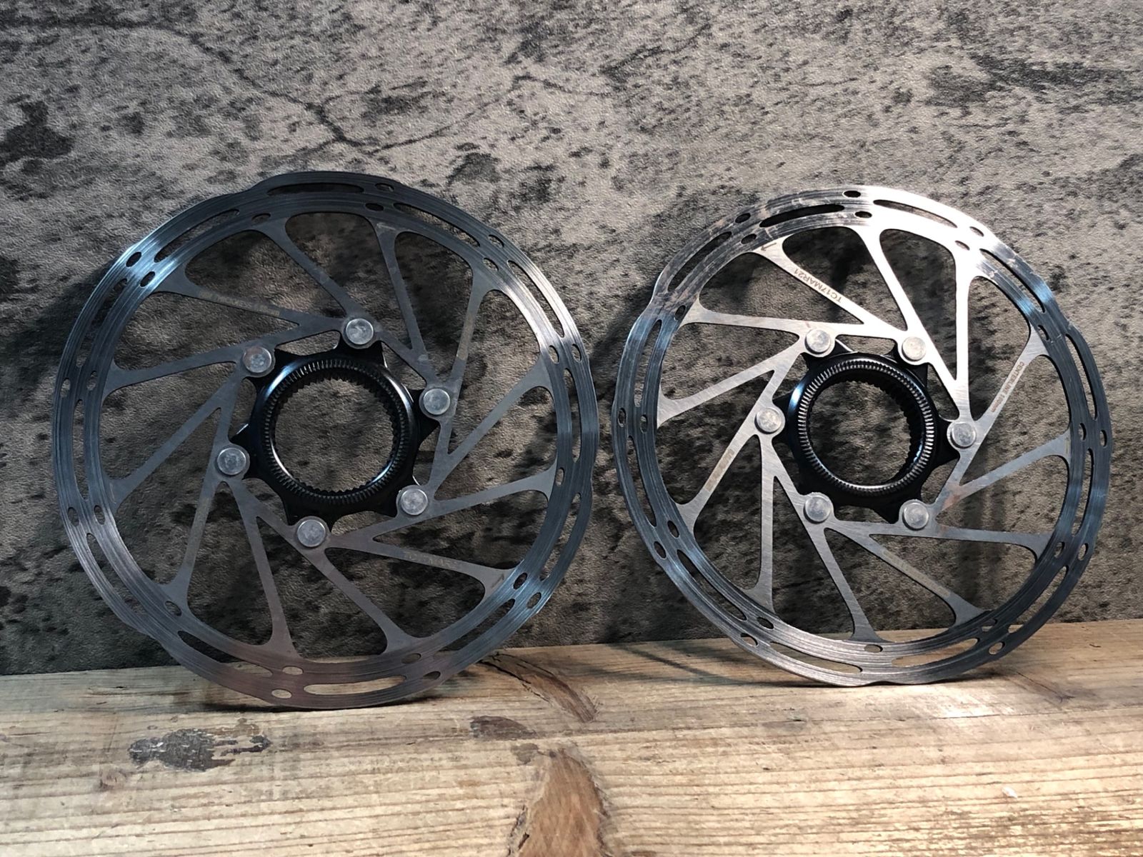 新品 未使用 SRAM スラム 203mm x2枚 ディスクローター JH472 スラム SRAM CLX ディスクローター Φ180 実測値1.7mm