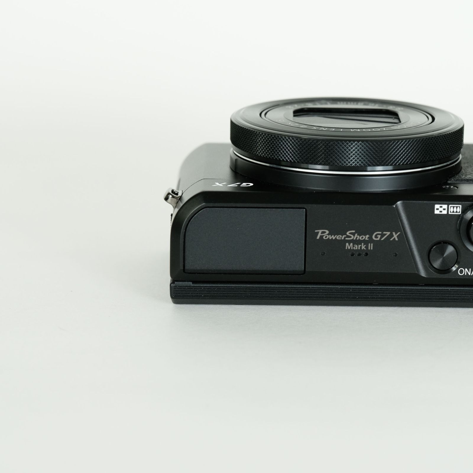 Canon G7 X MarkⅡ 本体とバッテリーチャージャー 美品｜バッテリー2個