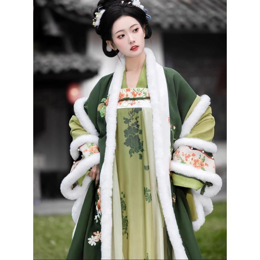 唐朝漢服 レディースマント 唐装漢服ワンピース 秋冬 漢服ファー付きマント 花柄刺繍 ロング丈ケープ 優雅なチャイナ服 コスプレ衣装