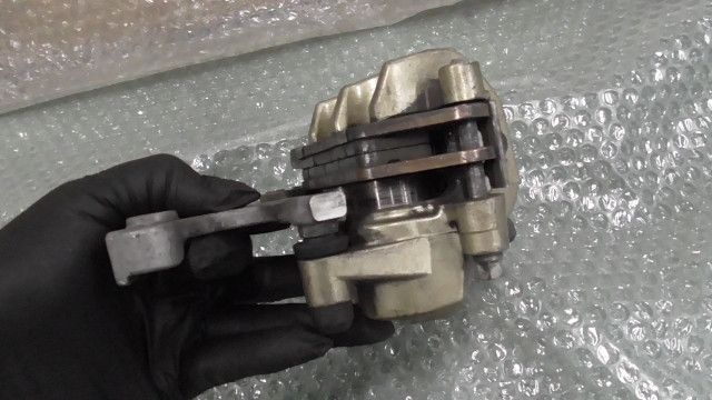 CBR250RR MC51-1000xxx の フロントブレーキキャリパー:#1697072467