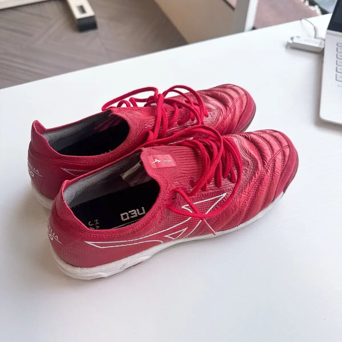 ぐ*様 Mizuno Morelia Neo サッカーシューズ レッド Mizuno Morelia