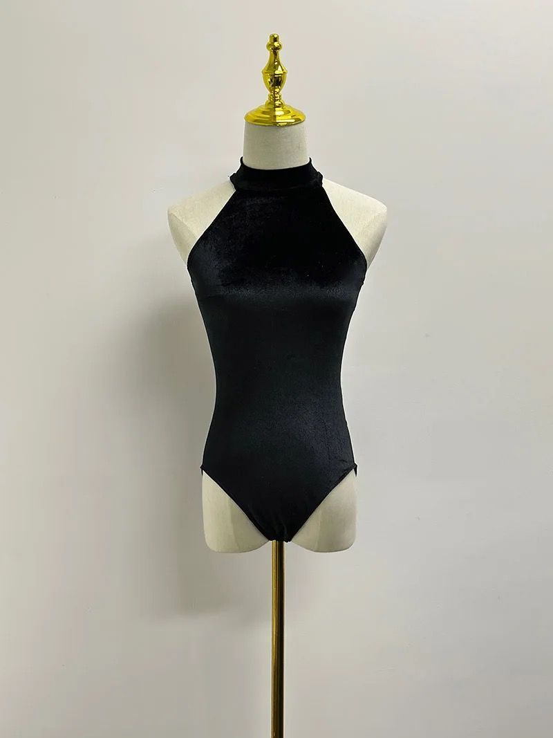 《専用出品》　美グラデーション 【新品】バレエ　レオタード　ベロアグラデーション　ホルターネック　ビロード　パッド付　/　メッシュスカート