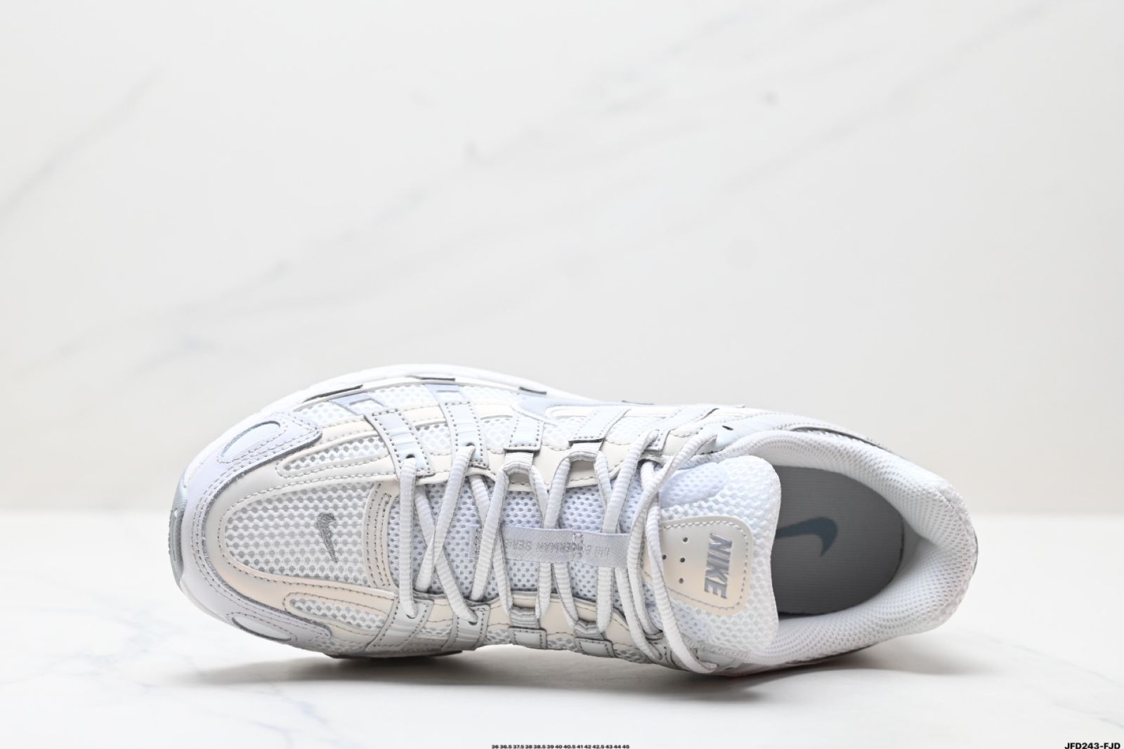 NIKE ☆ INITIATOR CN クラシック ランニングシューズ ナイキ(Nike)Initiator Running 超人気レトロパパシューズ