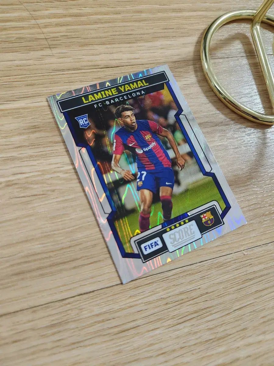 23 ー 24 Panini パニーニ スコア バーゼル ラミン・ヤマル レーザーパラレル サッカーカード