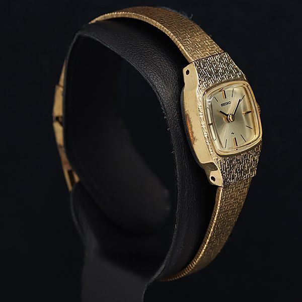 SEIKO ゴールド文字盤 スクエア腕時計 SEIKO - SEIKOスクエア文字盤ゴールド腕時計の通販 by vintage
