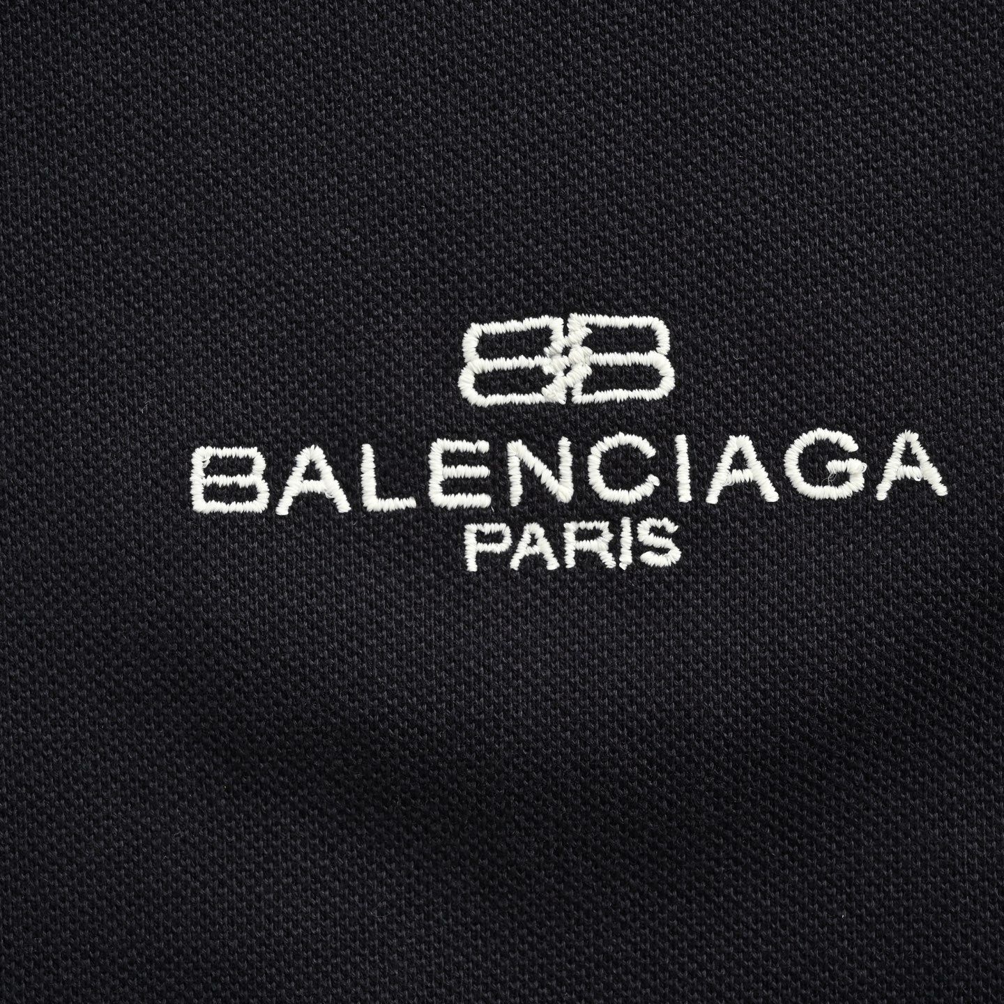 今日特価】Balenciaga 25ss ロッククラスプロゴ刺繍ポロ - メルカリ