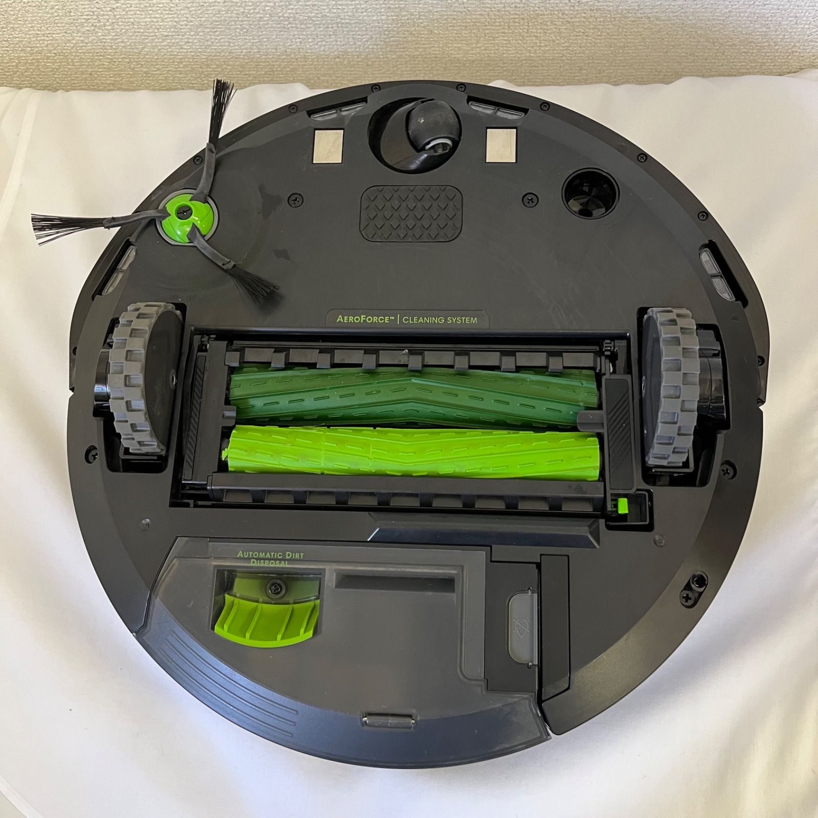 iRobot ルンバ　RVD-Y1 クリーンベースAED-N1 数回使用iRobot i3 ルンバRVD-Y1クリーンベースAED-N1