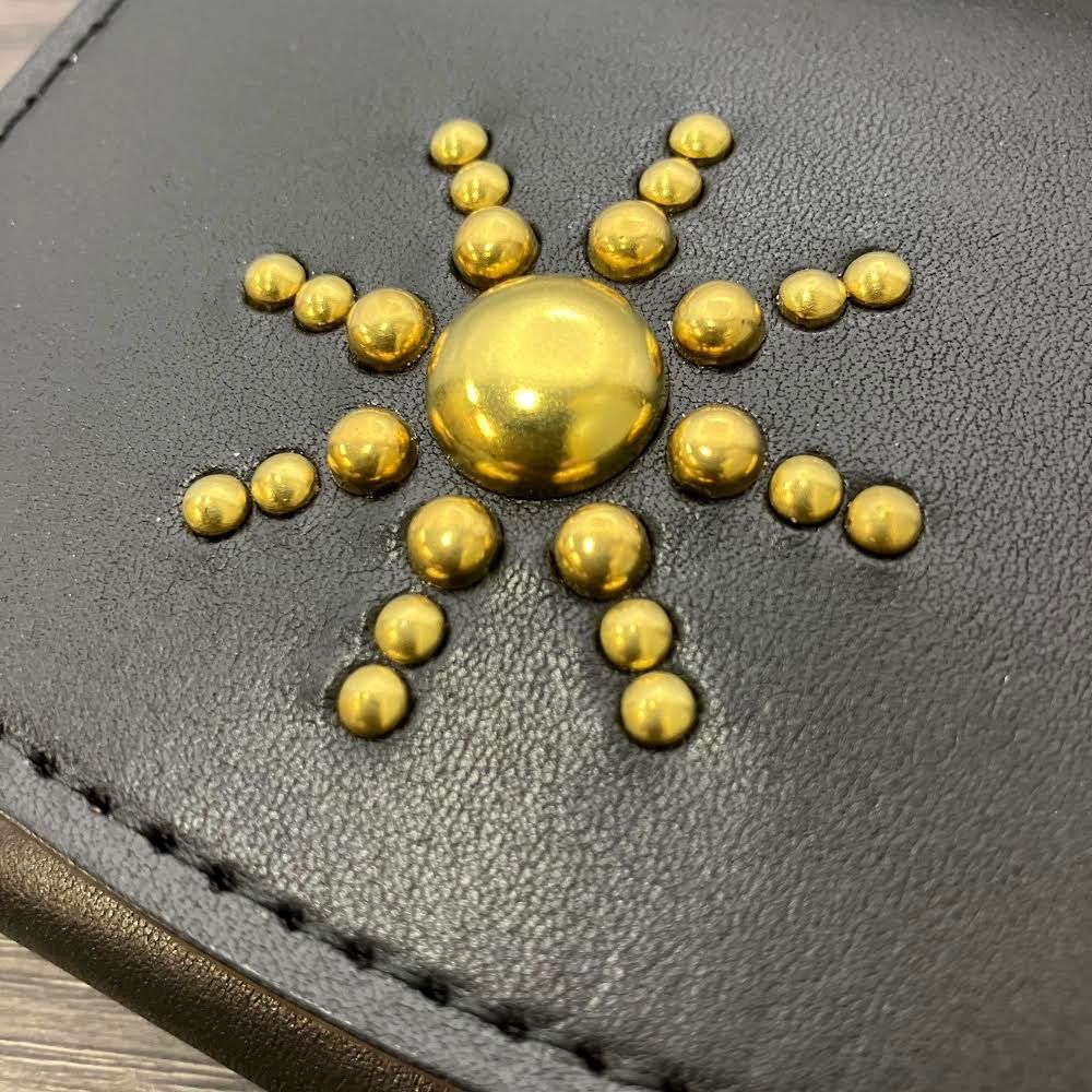 茶芯レザー 黒 スタッズ 真鍮製金具 携帯灰皿 ポケット灰皿