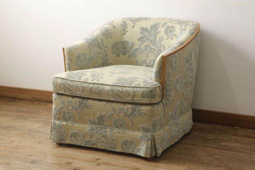 秋田木工 IDC大塚家具 No.701 ダイニングチェア 白 クロコ柄 ブナ材