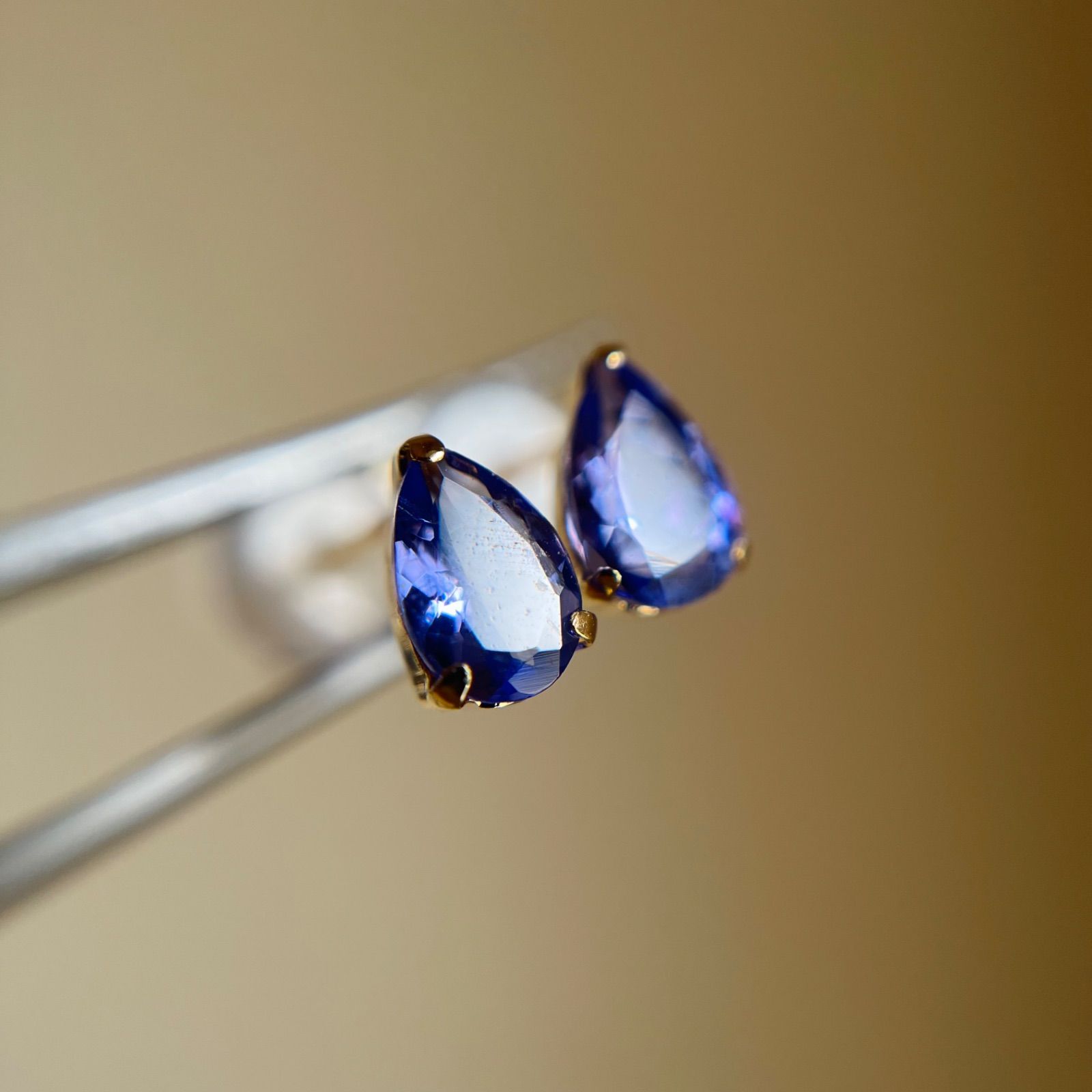 ピアス