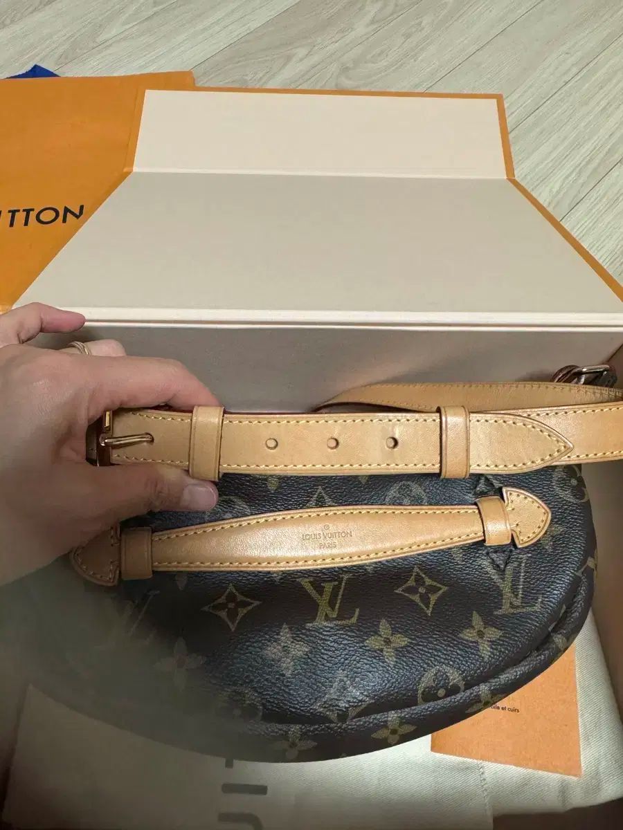Louis Vuitton(ルイヴィトン) バムバッグ モノグラム - メルカリ