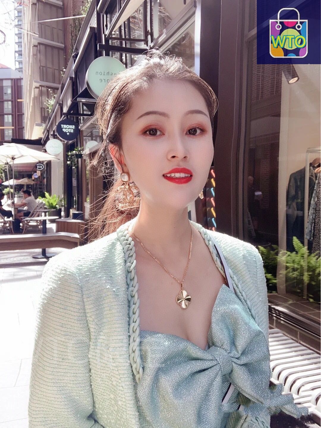 四つ葉のクローバー ラージ