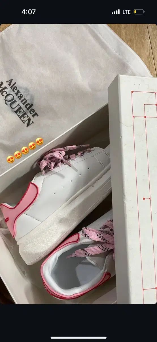 アレキサンダー マックイーン ピンク
