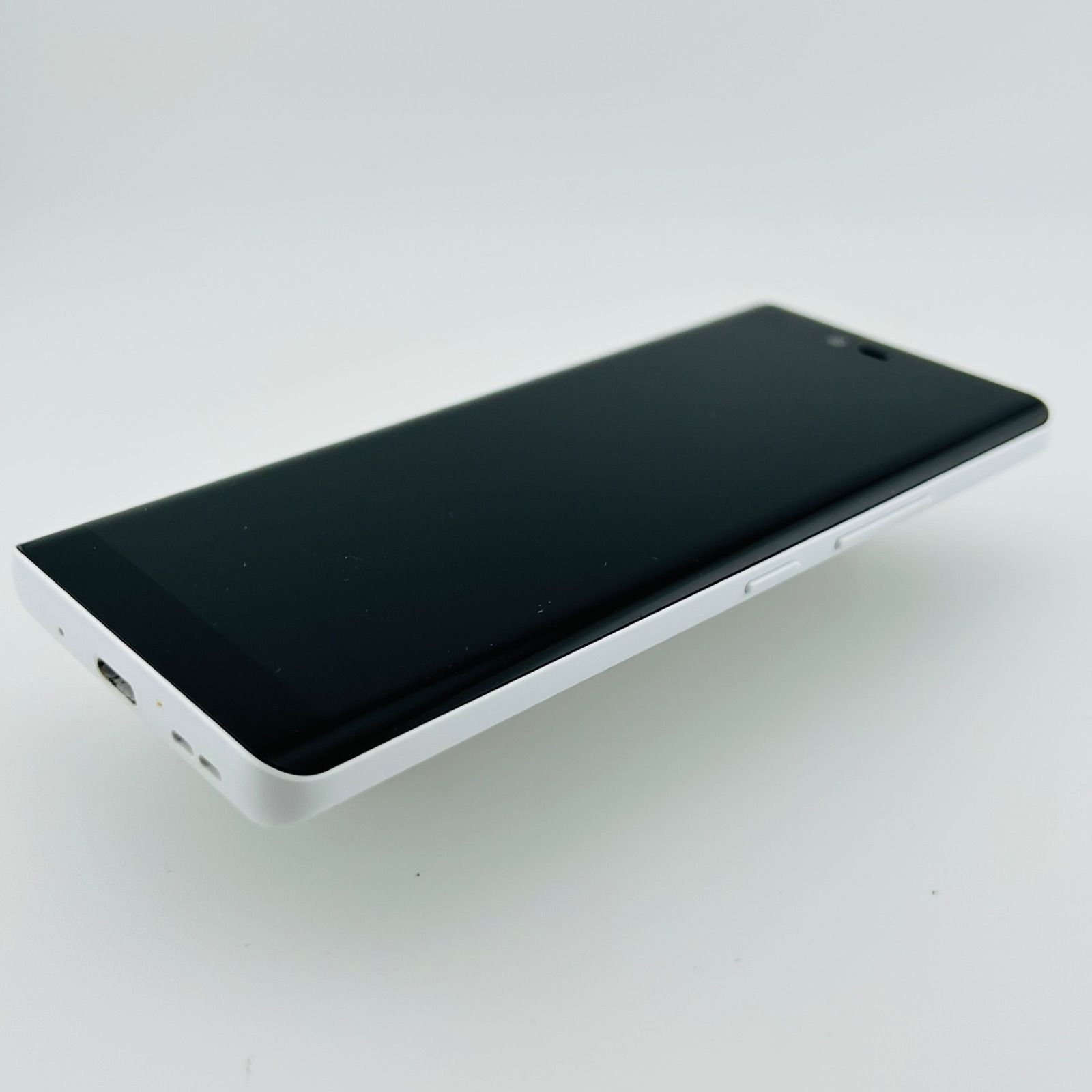 バッテリー良好 Rakuten Hand 5G P780 128GB ホワイト SIMフリー