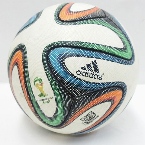 adidas ブラズーカ　5号 adidas brazuca サイズ5 アディダス ブラズーカ ブラジルW杯