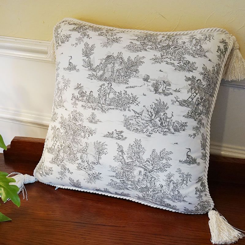 クッションカバー 刺繍 花柄 タッセル Morgan & Finch 楽天市場】花