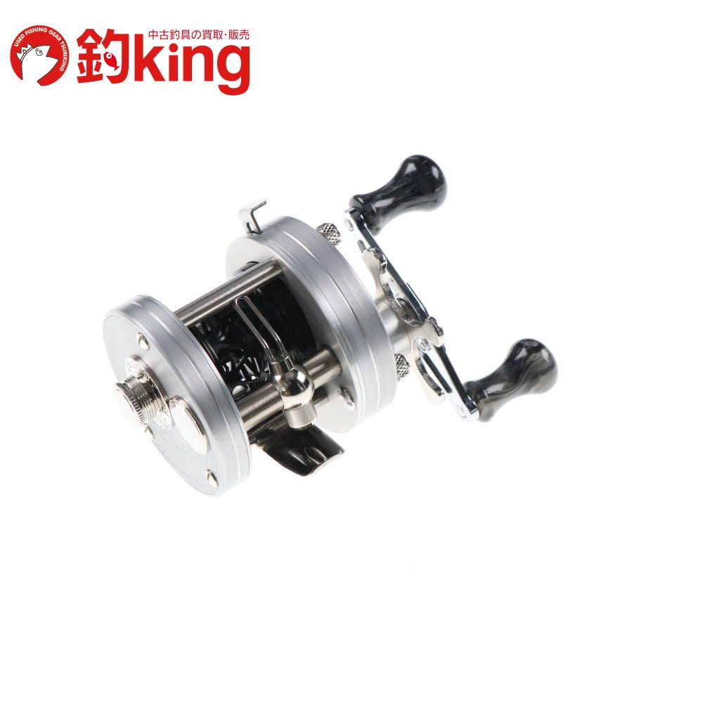 五十鈴工業ベイトリール Vintage ベイトリール 五十鈴 BC700 BC700